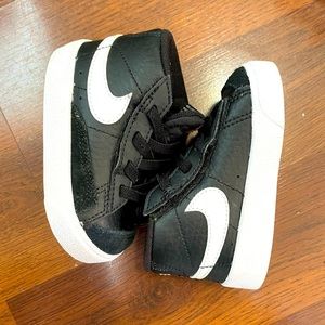 Toddler size 4 Nike